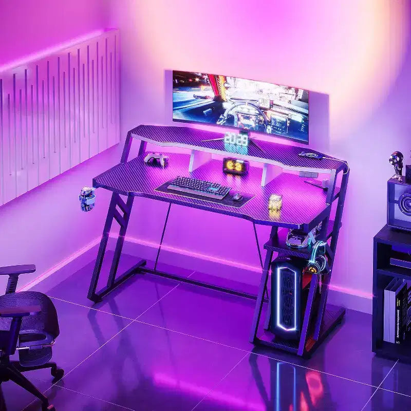 -Bureau Gamer de 122 cm avec Prise Électrique, Lumières LED et Étagère de Rangement pour PC en Fibre de Carbone