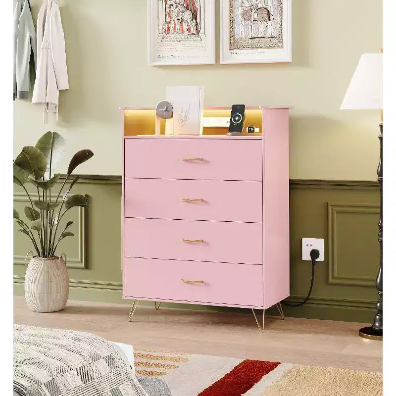 Commode avec station de charge Commode haute en bois à 4 tiroirs Grand meuble de rangement pour chambre, salon ou dressing
