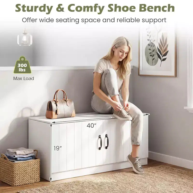 Banc à chaussures 2 portes avec étagères réglables et espace de rangement caché Naturel + Blanc/Blanc