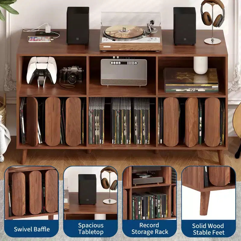 Meuble TV moderne de 55" en bois avec station de recharge, prises de courant et 2 ports USB, rangement pour vinyles, style Mid-Century, étagères ouvertes, bois naturel