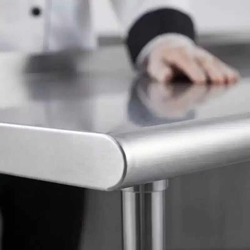 Table de travail robuste en acier inoxydable 60x30 avec étagère réglable, certifiée NSF, capacité de 236 kg, surface facile à nettoyer pour les cuisines commerciales et domestiques